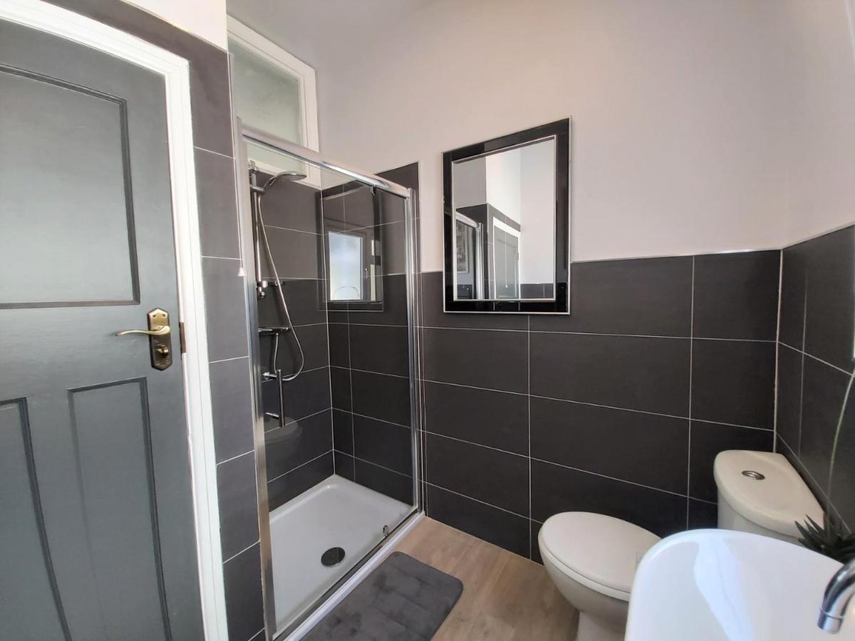 Apartamento Beautifully Renovated 2 Bed Flat - Close To Beach Southend-on-Sea Exterior foto